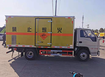 庆元爆破器材运输车